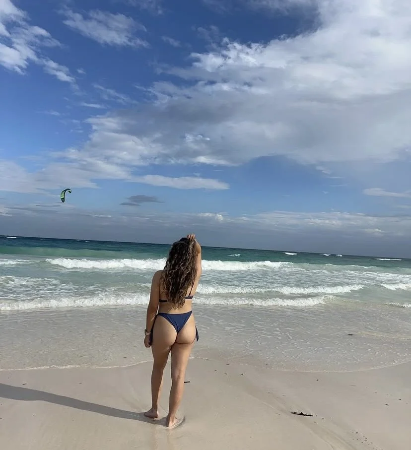 Yeanett fernanda image 10