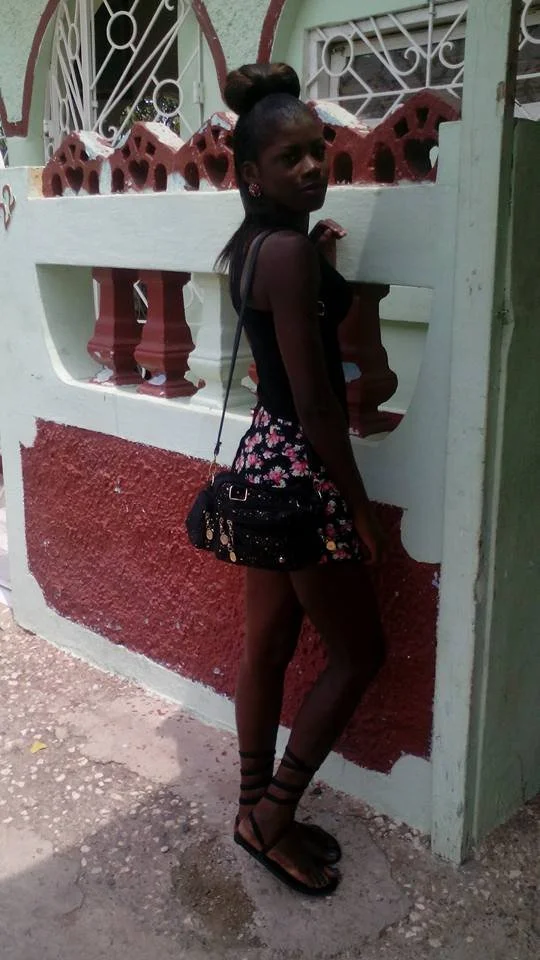 Slim chick saggy tits webfind image 21
