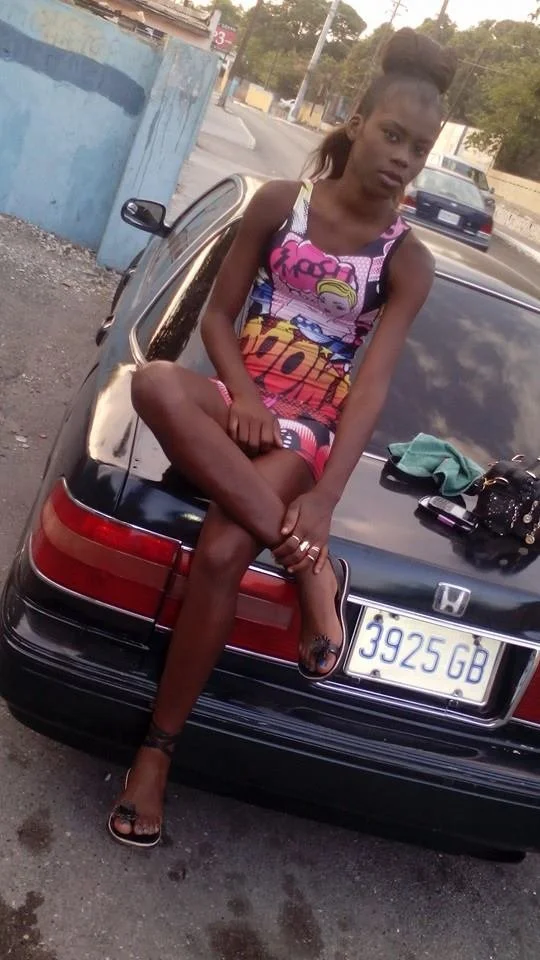 Slim chick saggy tits webfind image 31