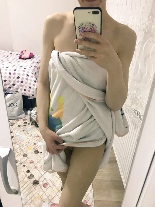 real turkish sisters nudes leaked image 2