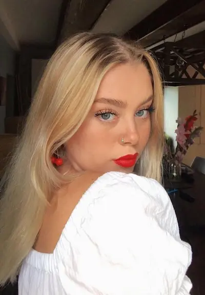 🔞 Incredible Teen Fucktoy cover image