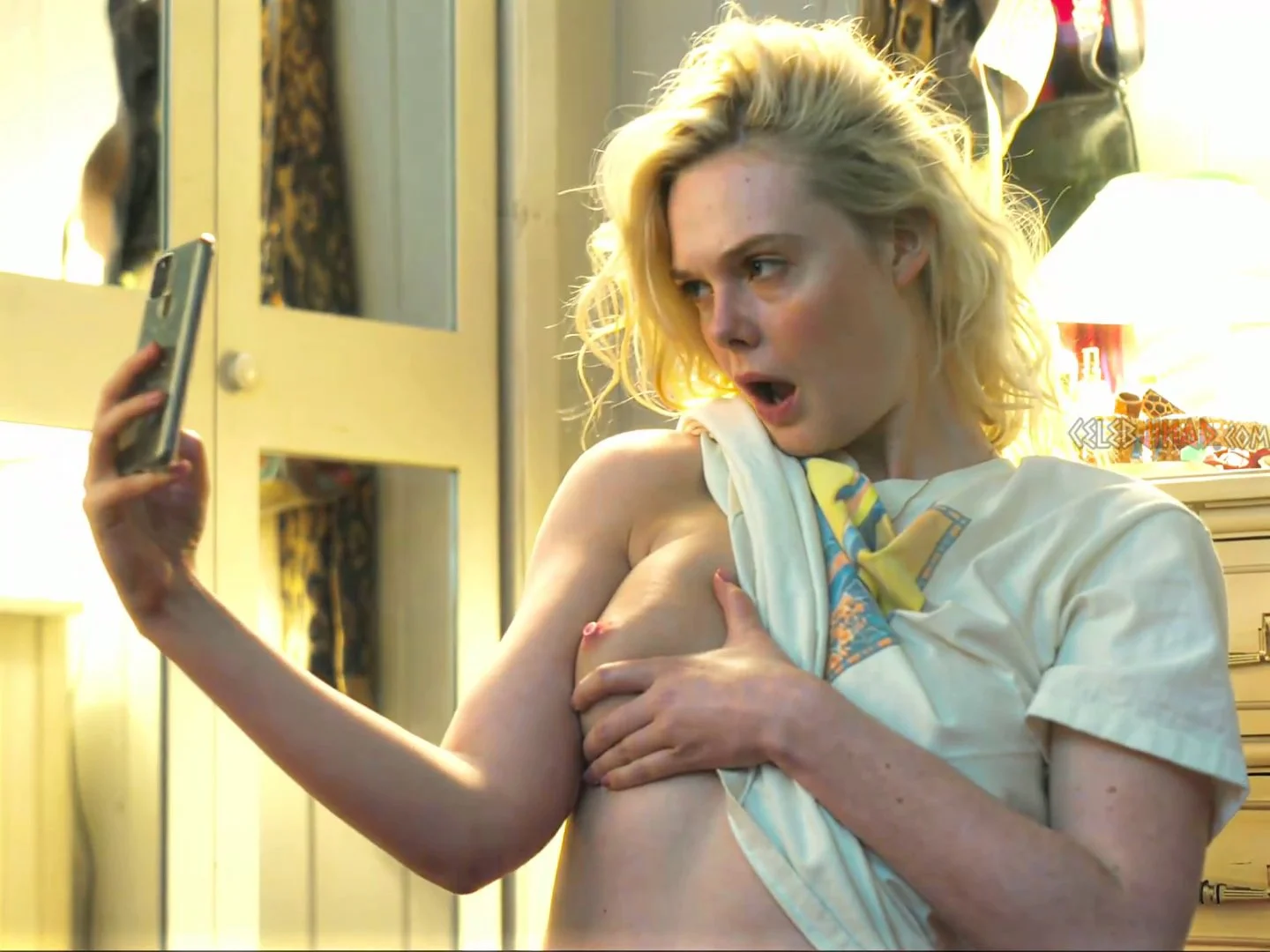 Elle Fanning shows her tits in new movie 😮😍 image 7