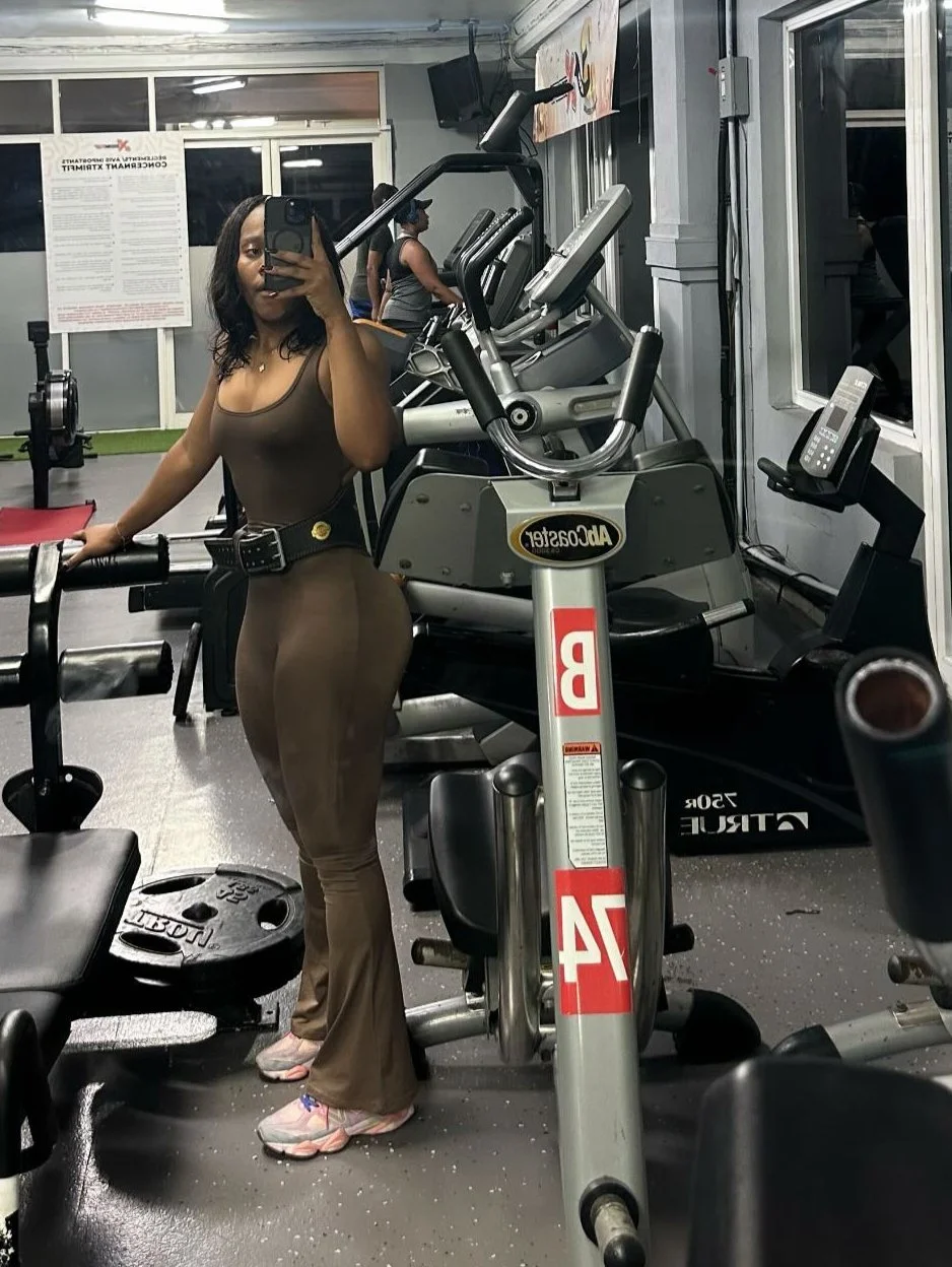 Ebony princess image 14