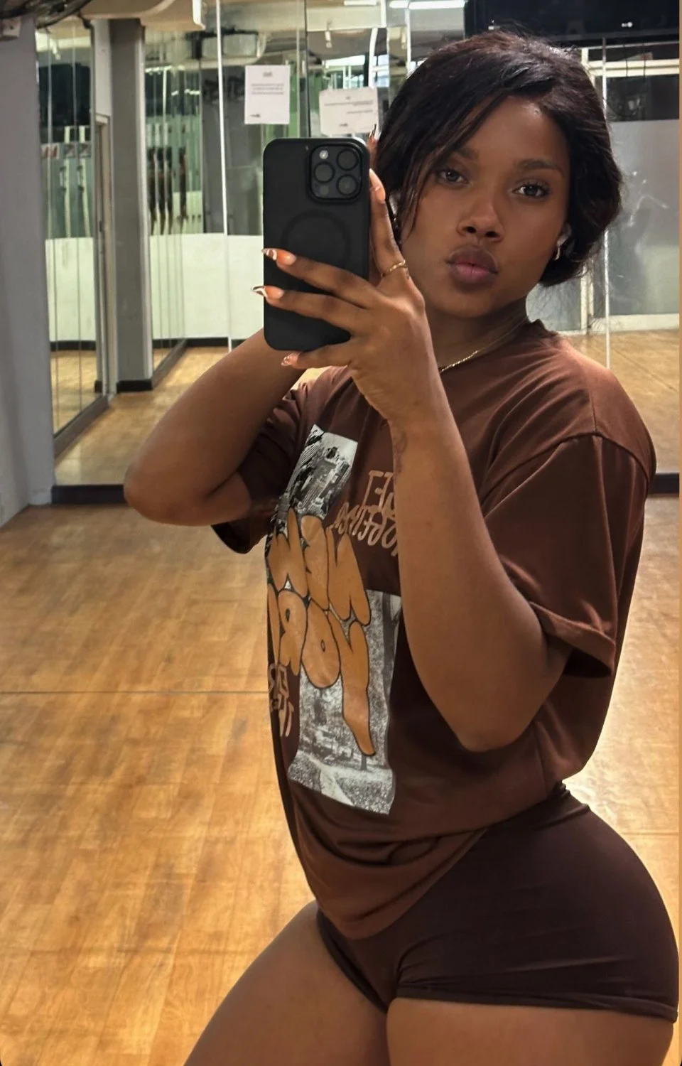 Ebony princess image 15