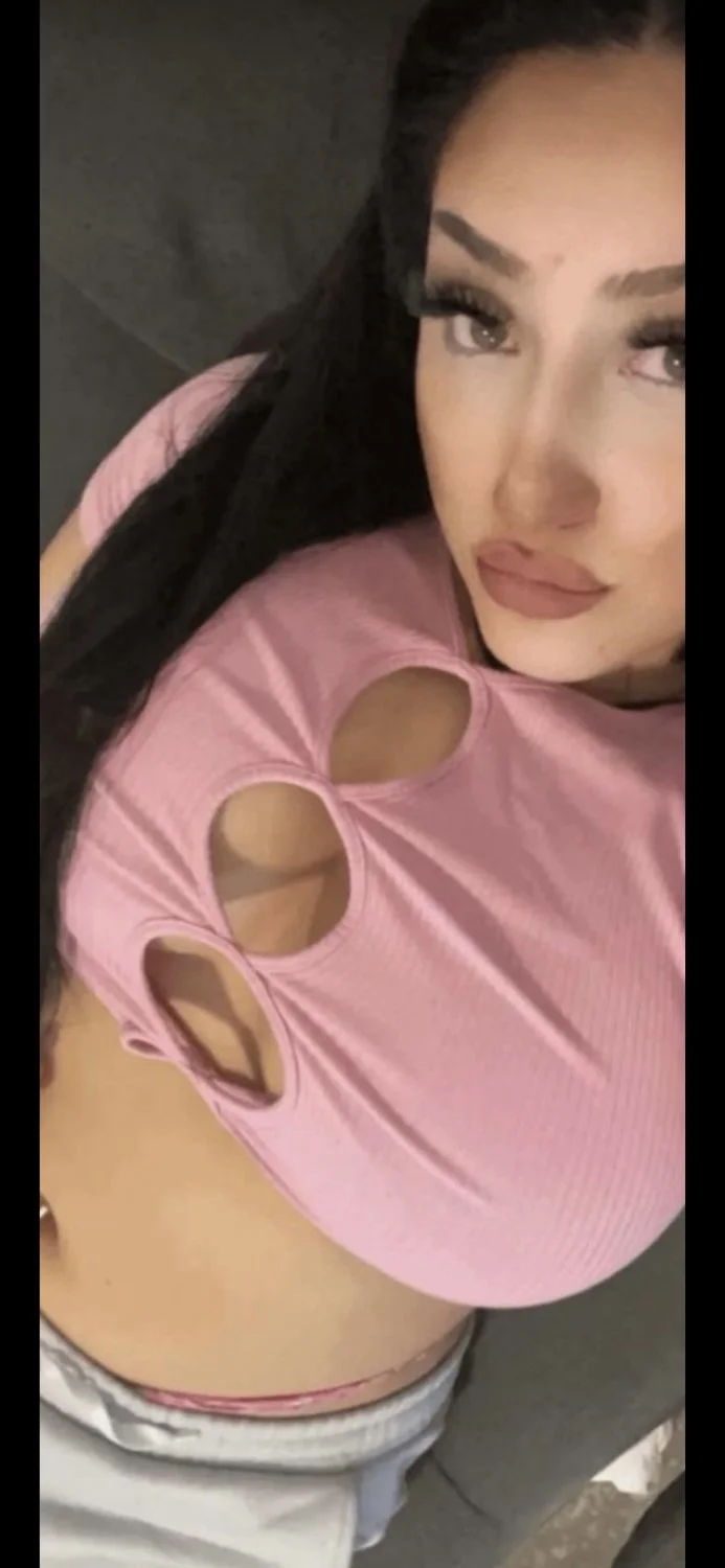 Turkish Slut Derya from Munich image 4