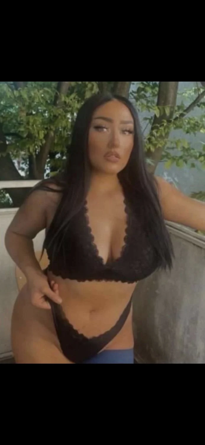Turkish Slut Derya from Munich image 6