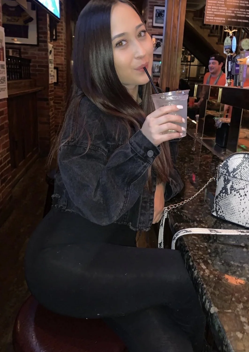 Amanda loves making my cock throb main image