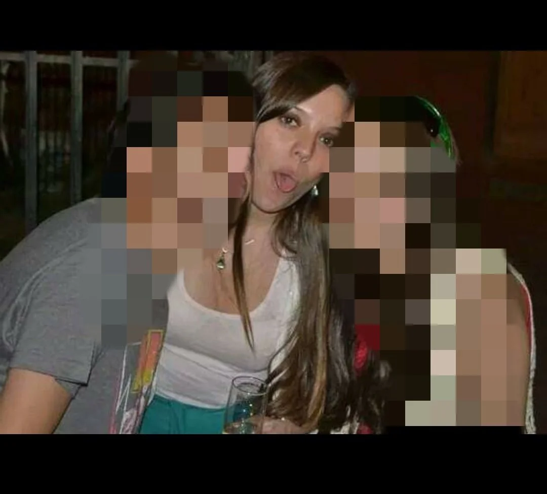 Camila Flores image 7