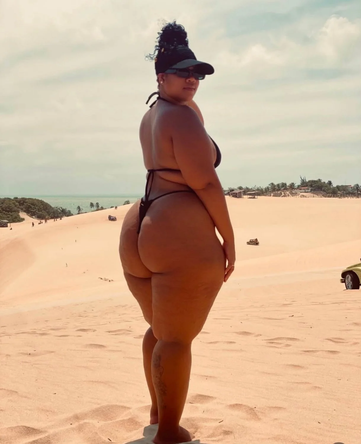 Esther Silva , um dos maiores rabos de Recife image 1