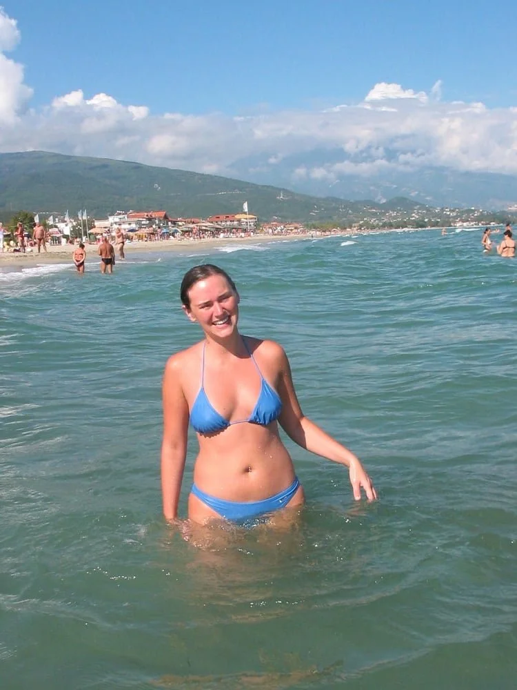 my friend's wife paolla image 10