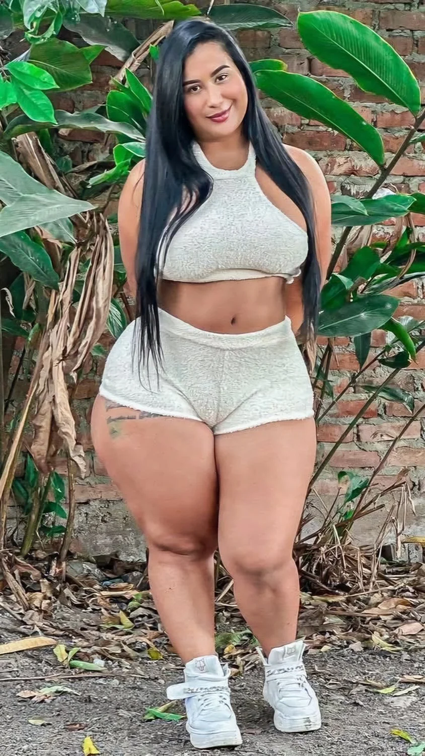 Lopez > Thick Beauty image 36