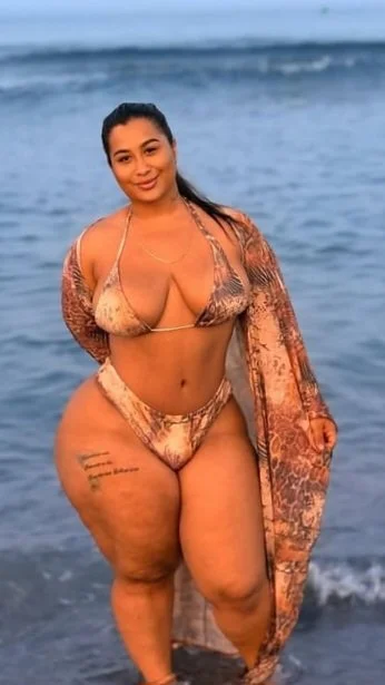 Lopez > Thick Beauty image 7