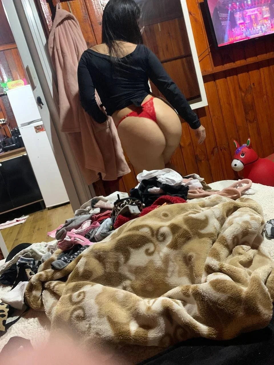 RABUDINHA VAZADA - morena da buceta gordinha image 2