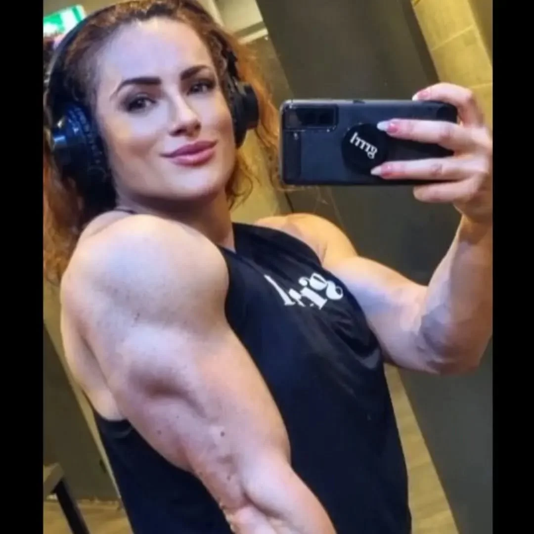 Dianna IFBB image 5