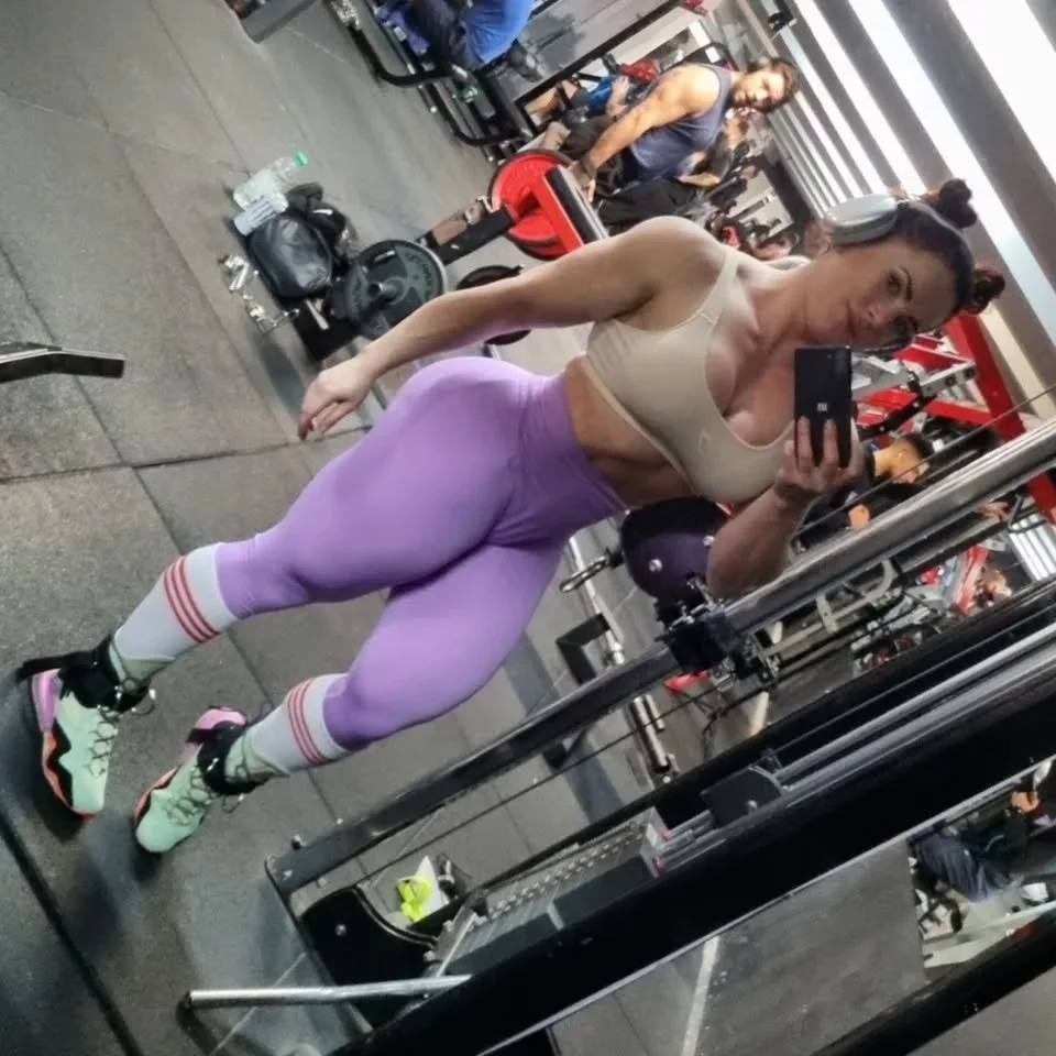 Dianna IFBB image 7