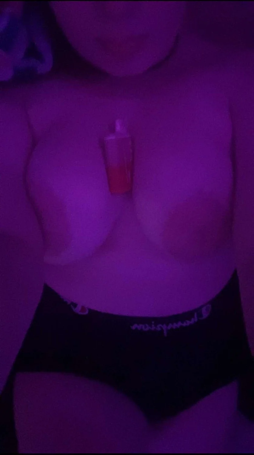 Amateur chubby girlfriend submitted image 19