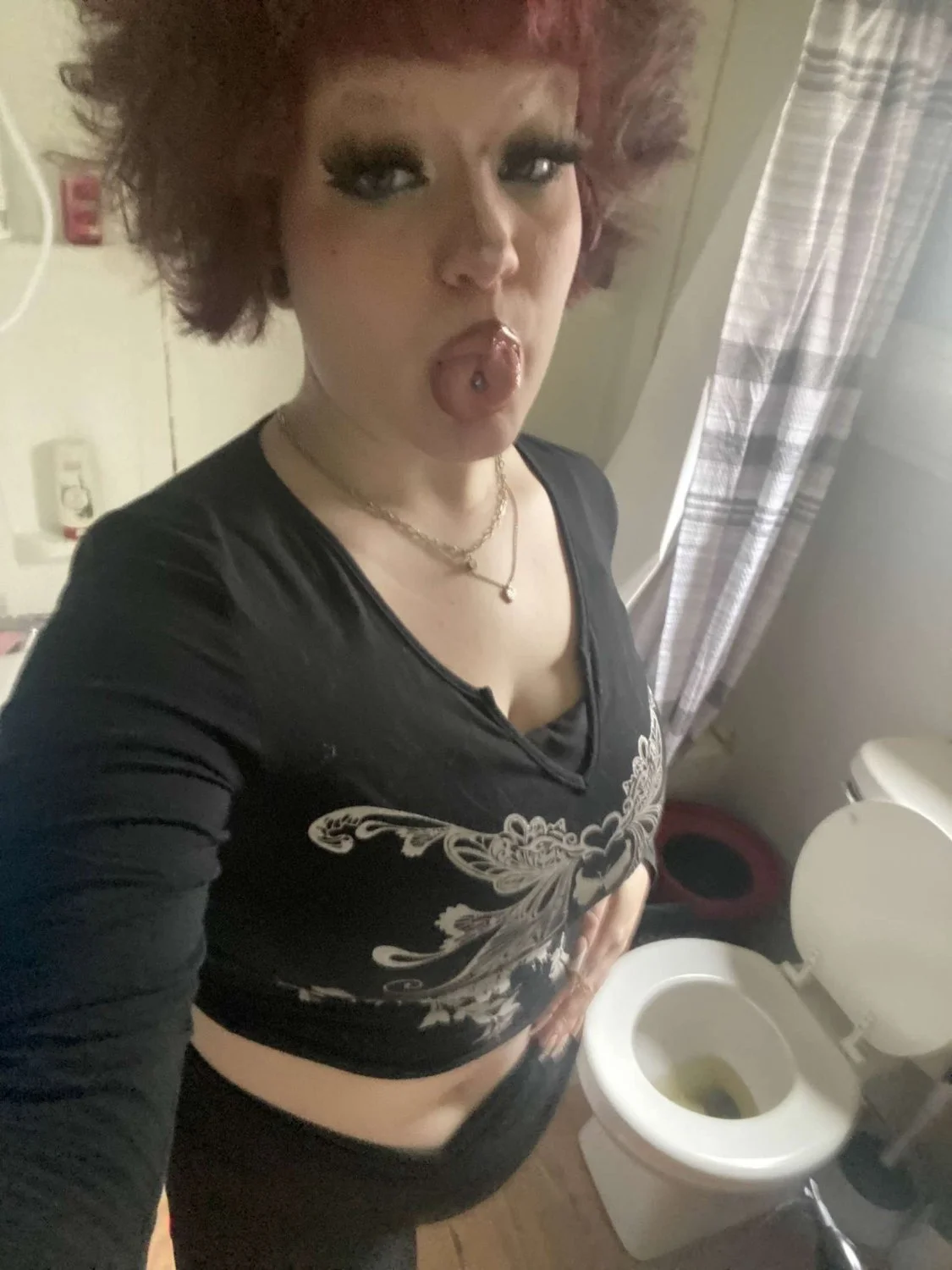 Amateur chubby girlfriend submitted image 29