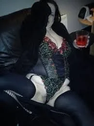 Hot and horny milf,ready for use main image
