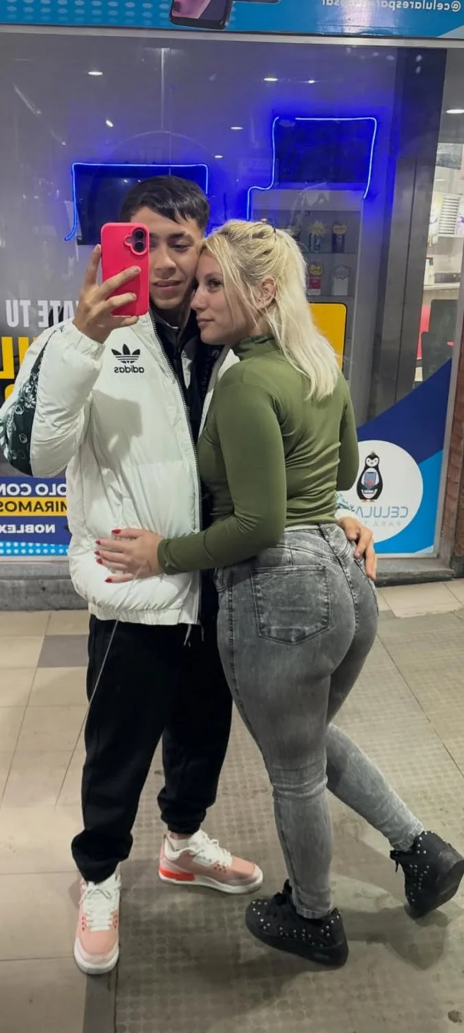 Rubia trola infiel image 3
