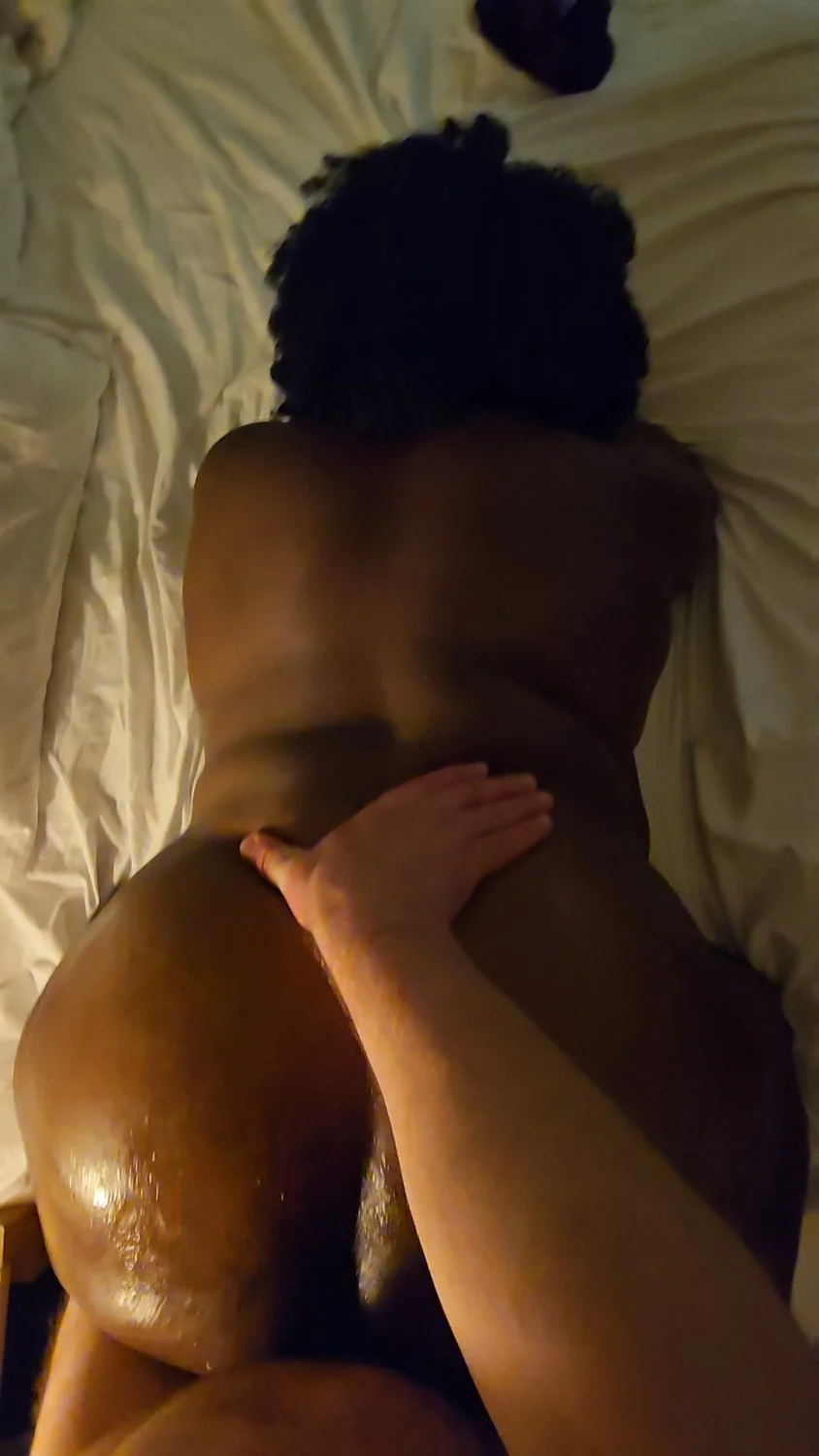 Brazilian ebony granny taps out (cheating on my wife with big ass coroa) image 15