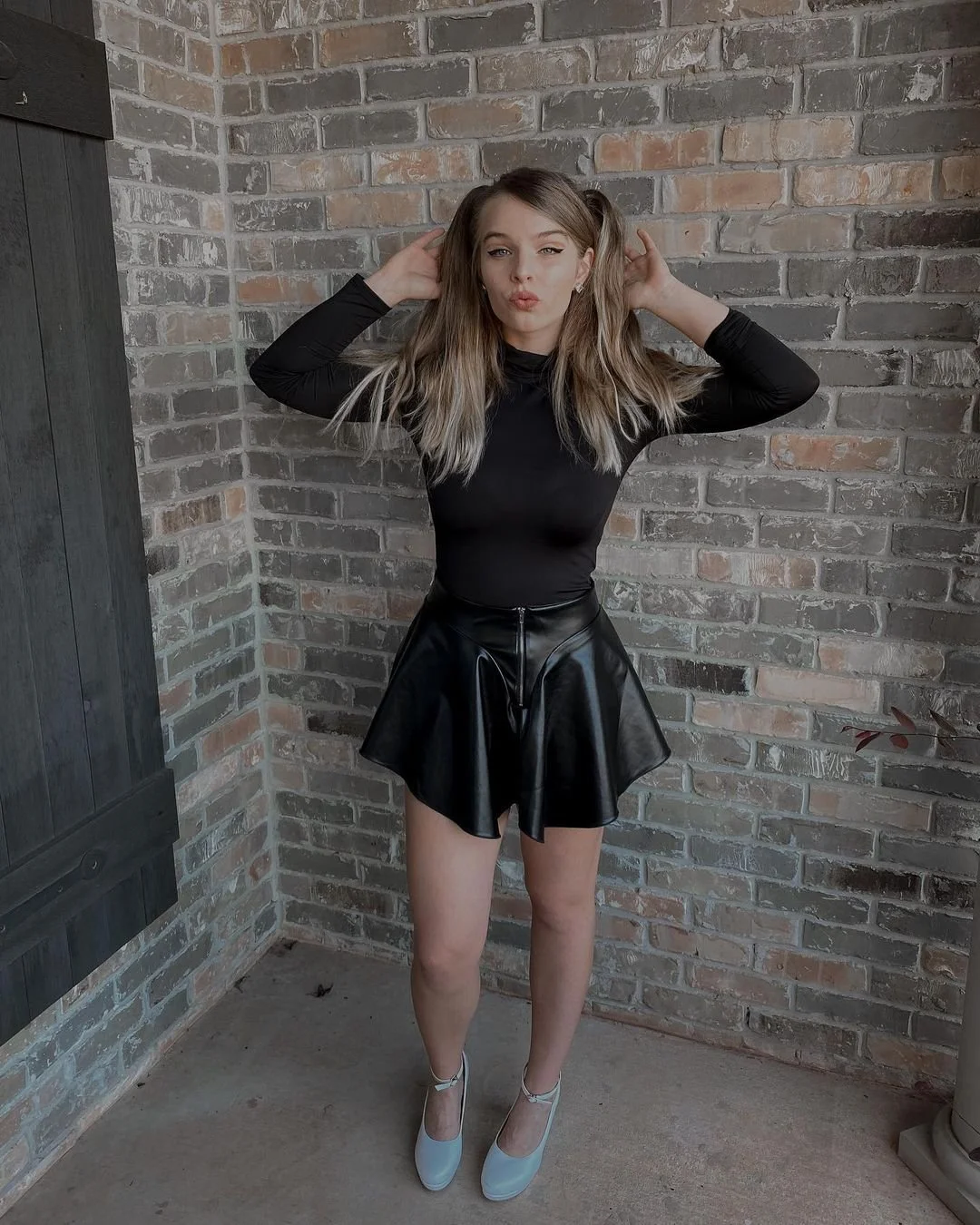 Emily image 12