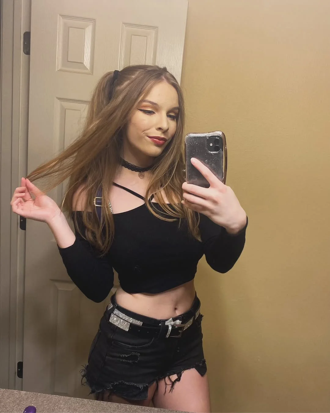 Emily image 2
