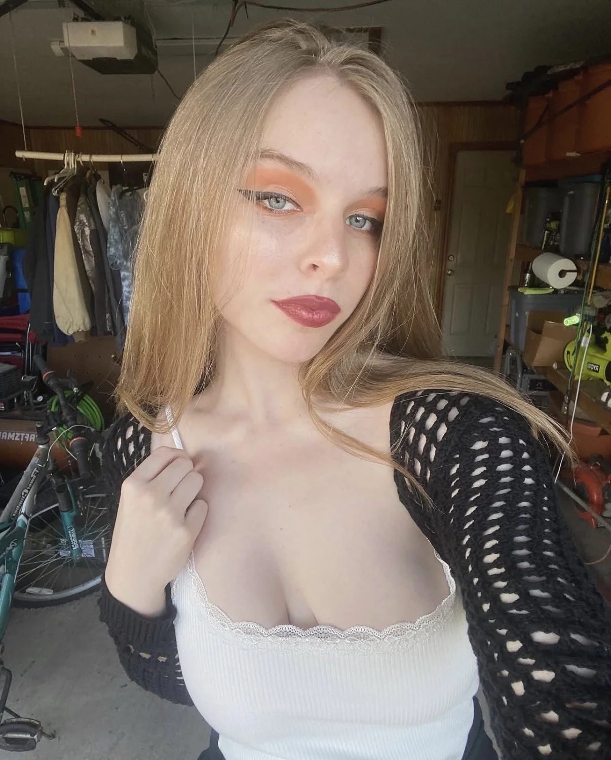Emily image 22