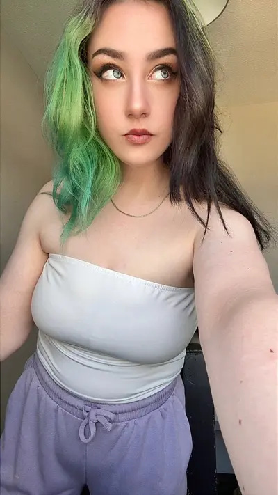 How many of you follow her 🥵 cover image