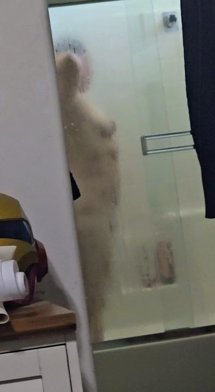 Shower Voyeur image 3