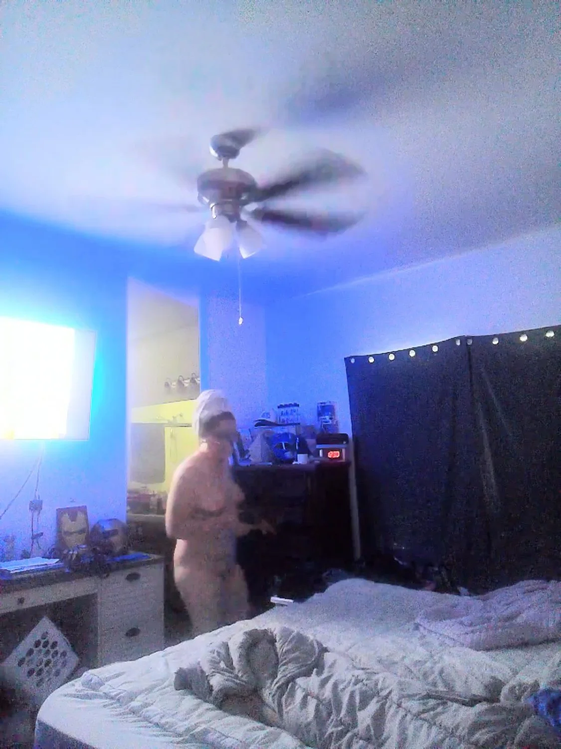 Shower Voyeur image 7