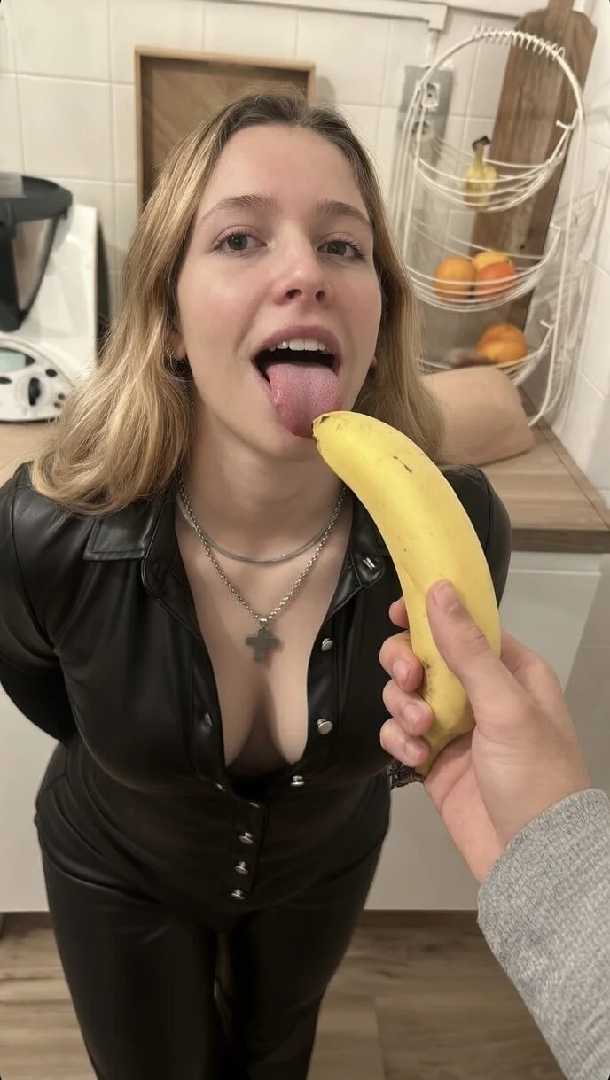 Putinha linda vazada na dm image 2