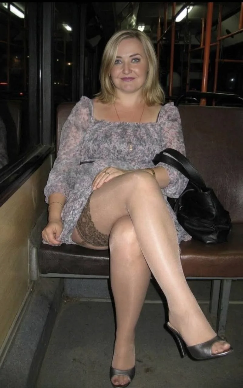 Dr Melissa - The UKs sexiest Slut image 5