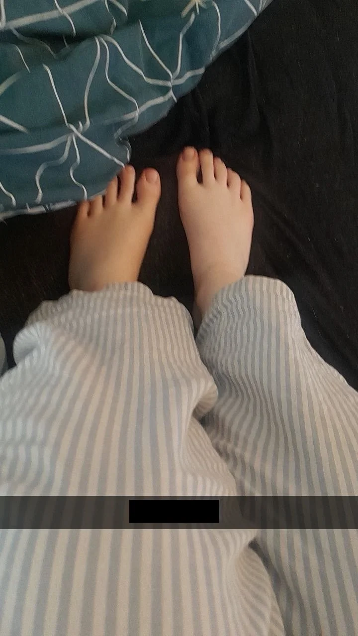 Friends gf pretty feet image 14