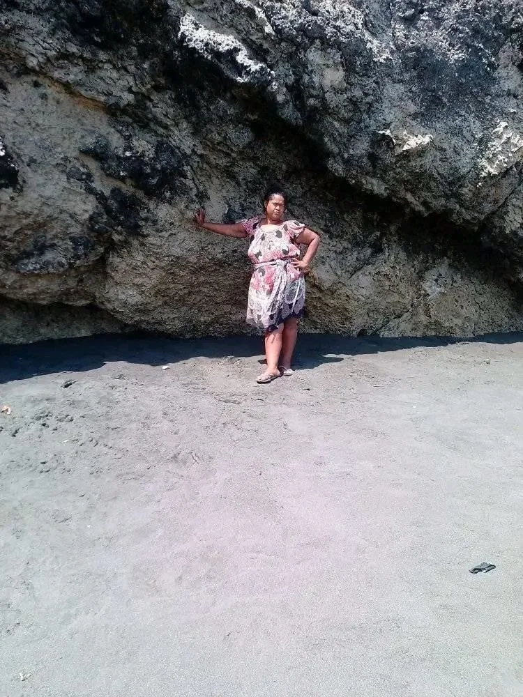 Fat yummy pussy Papua BBW Milf image 4