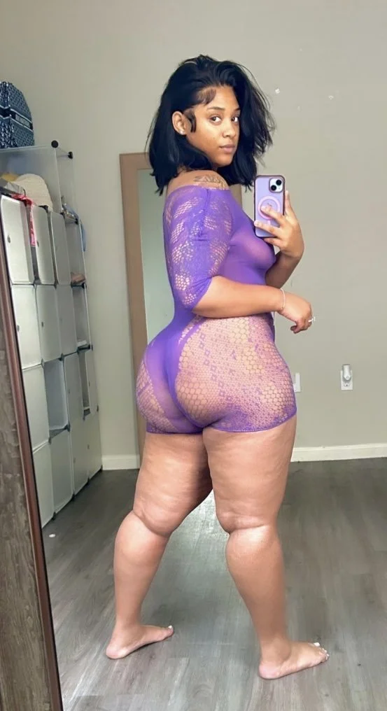 Thicc baddie image 10