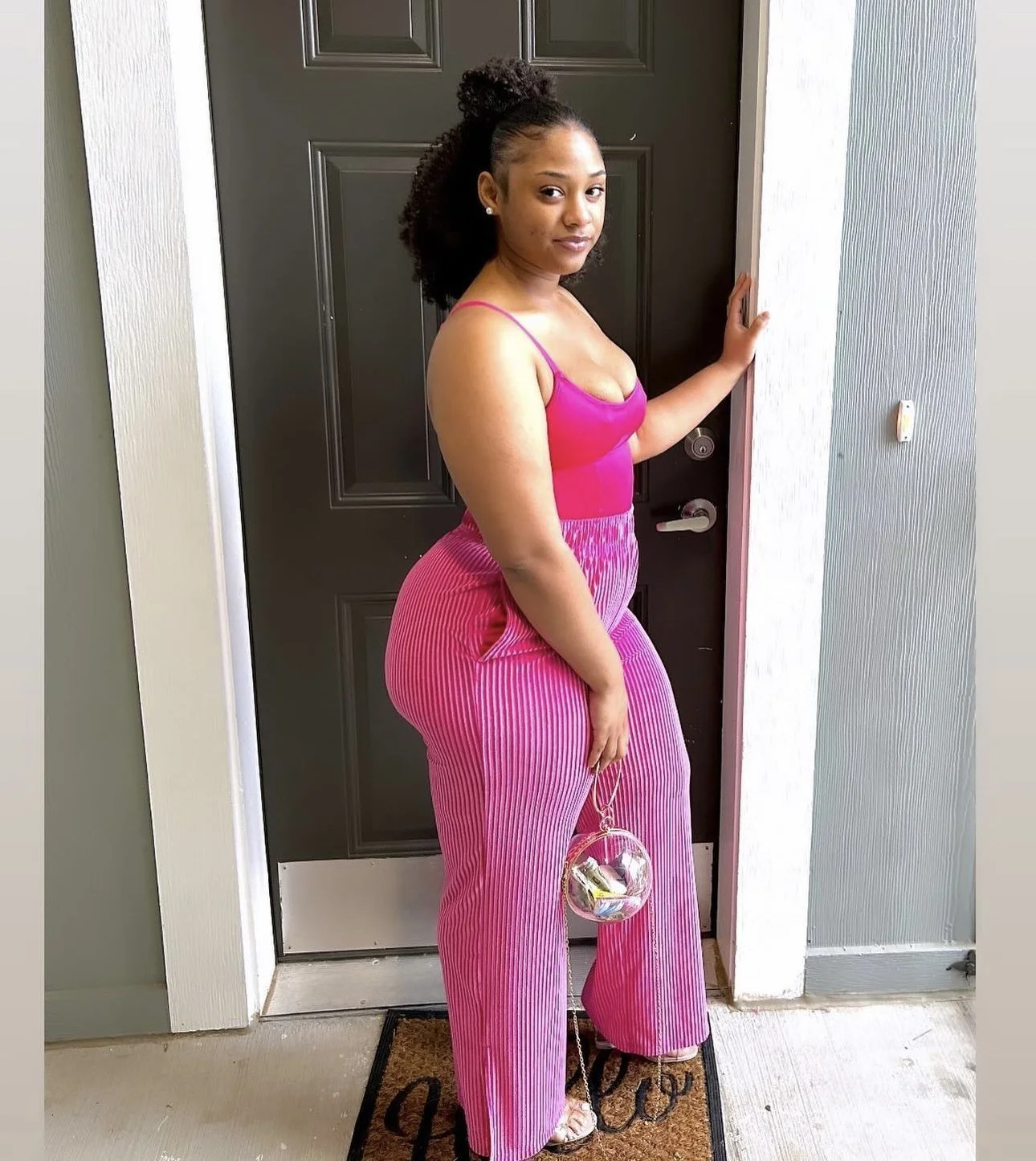 Thicc baddie image 24