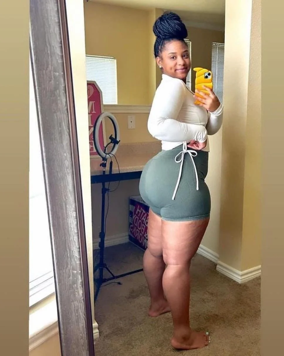 Thicc baddie image 4