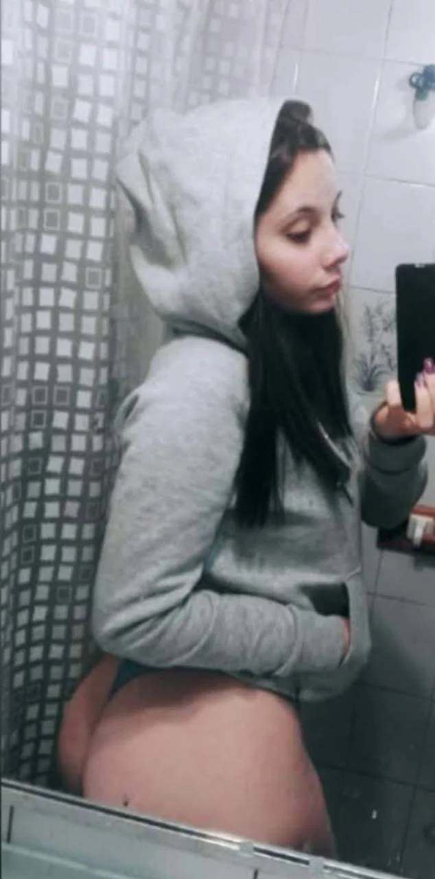 Culona muy sexy image 16