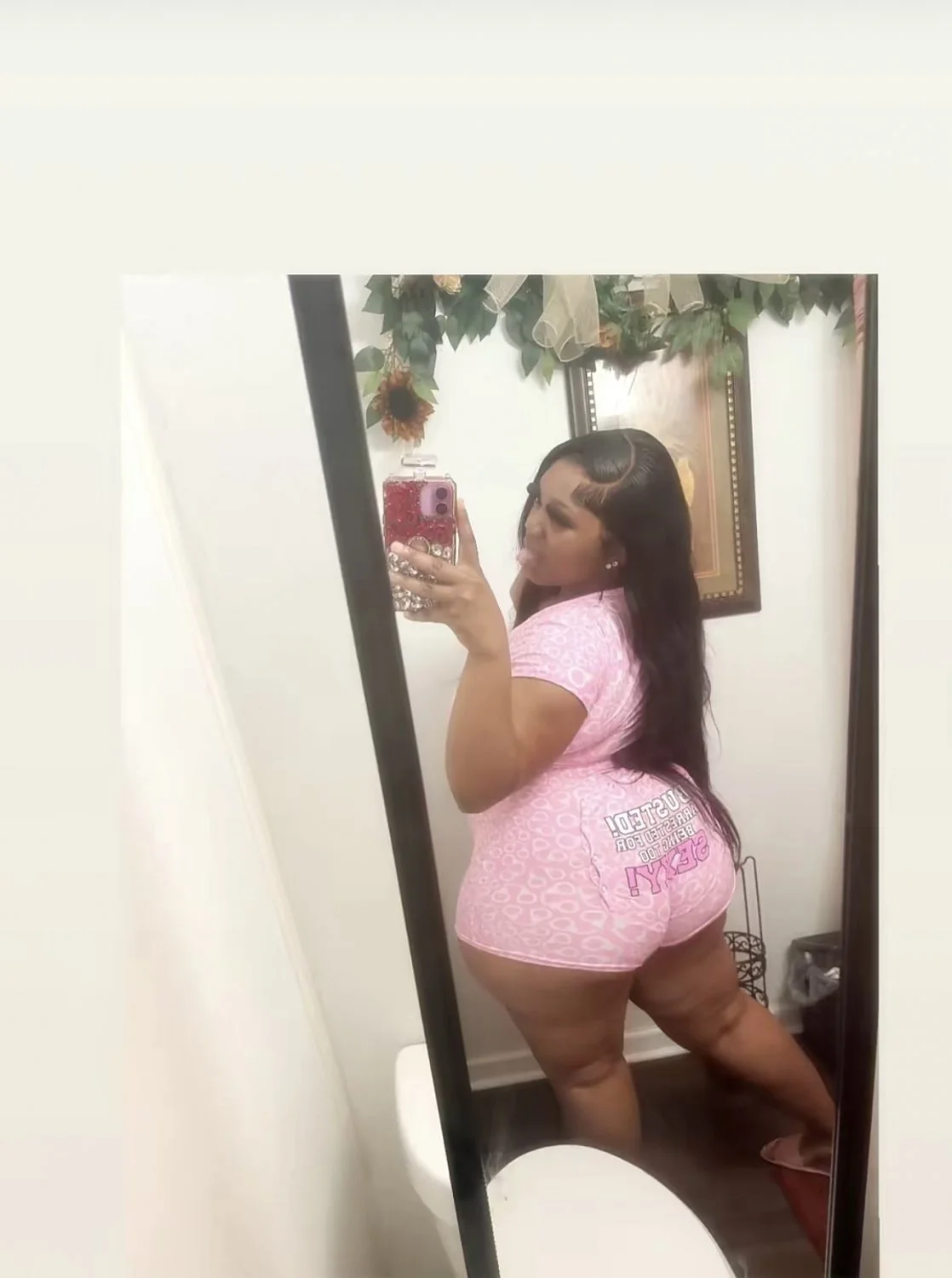 Fat booty yonna🥵🍑 image 4