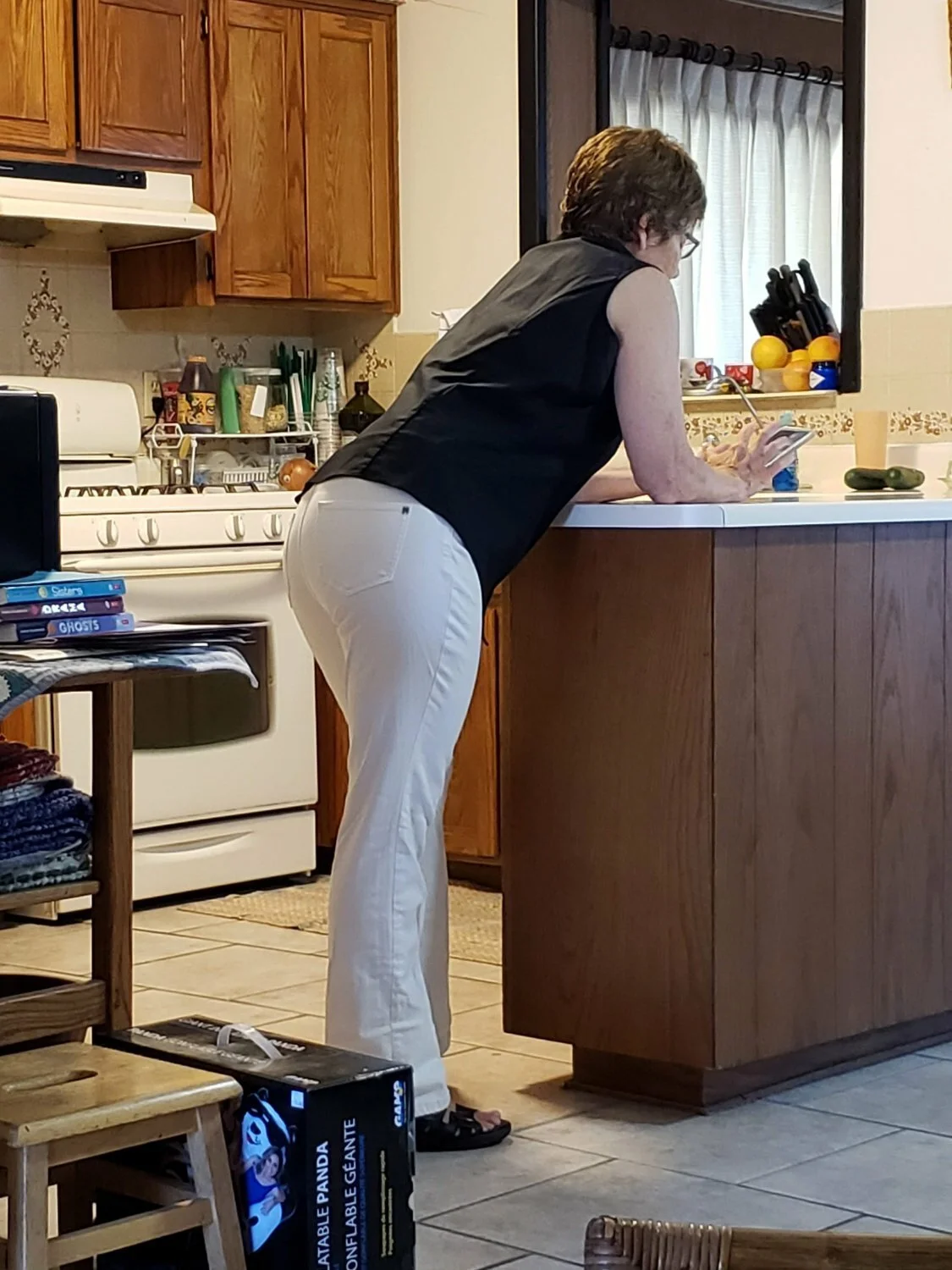 DANIELLE SHOWING HER FIGURE image 1