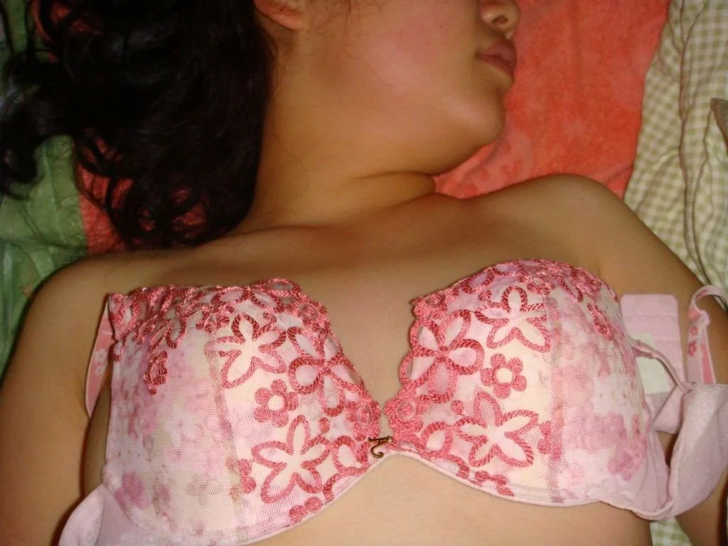 Chinese amateur milf 27 image 8
