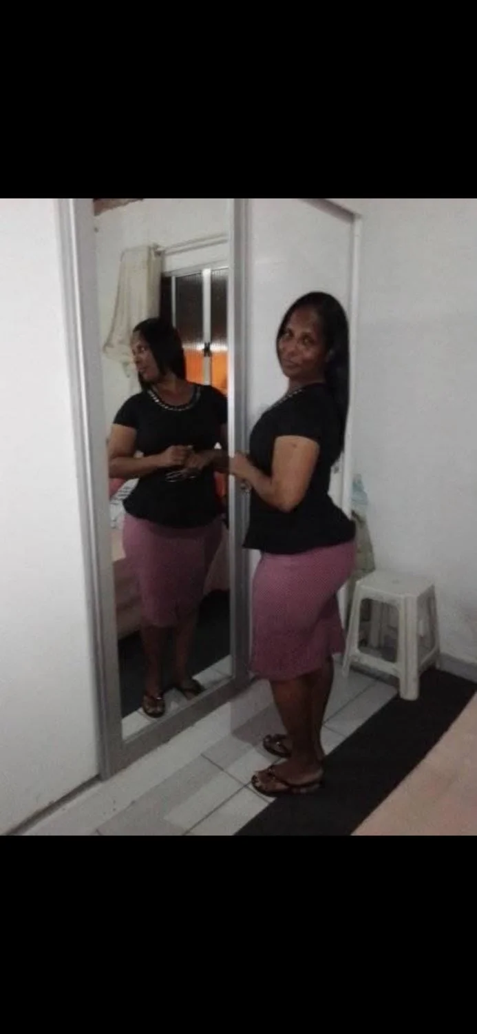Cretinha deliciosa do rabao gg o crente que eu queria comer main image