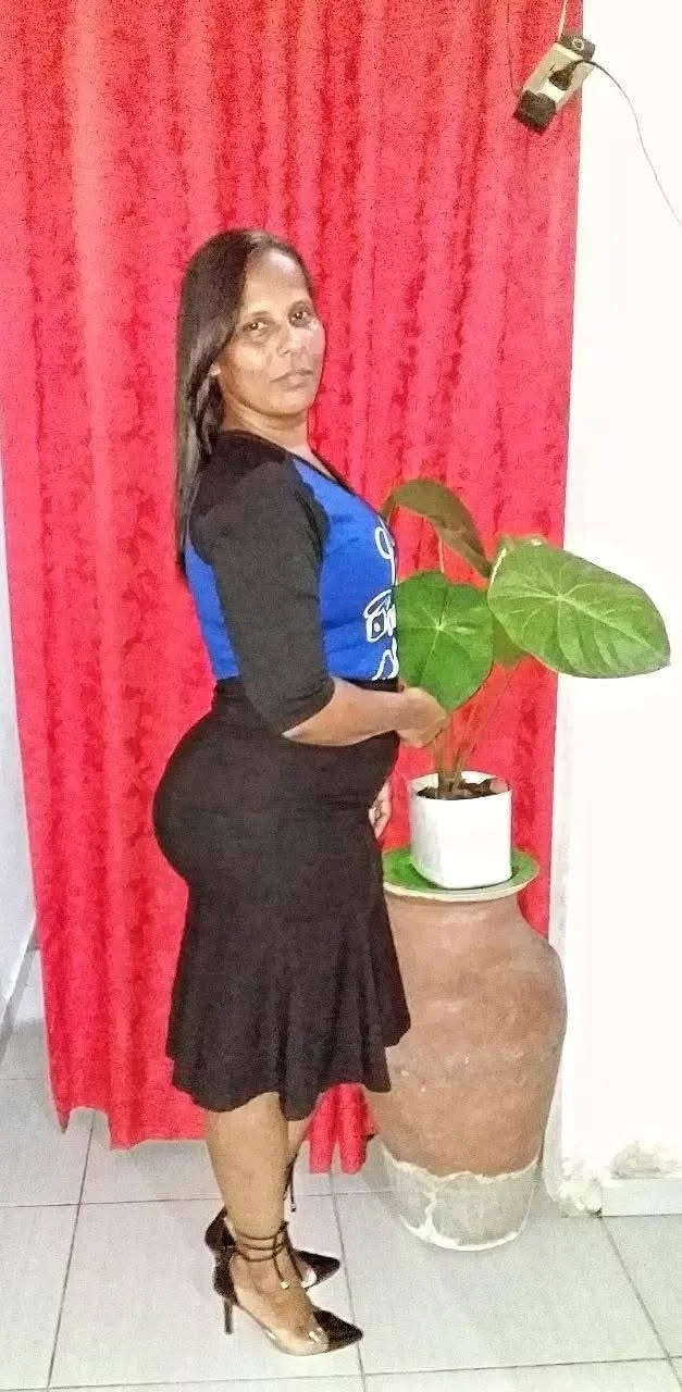 Cretinha deliciosa do rabao gg o crente que eu queria comer image 14
