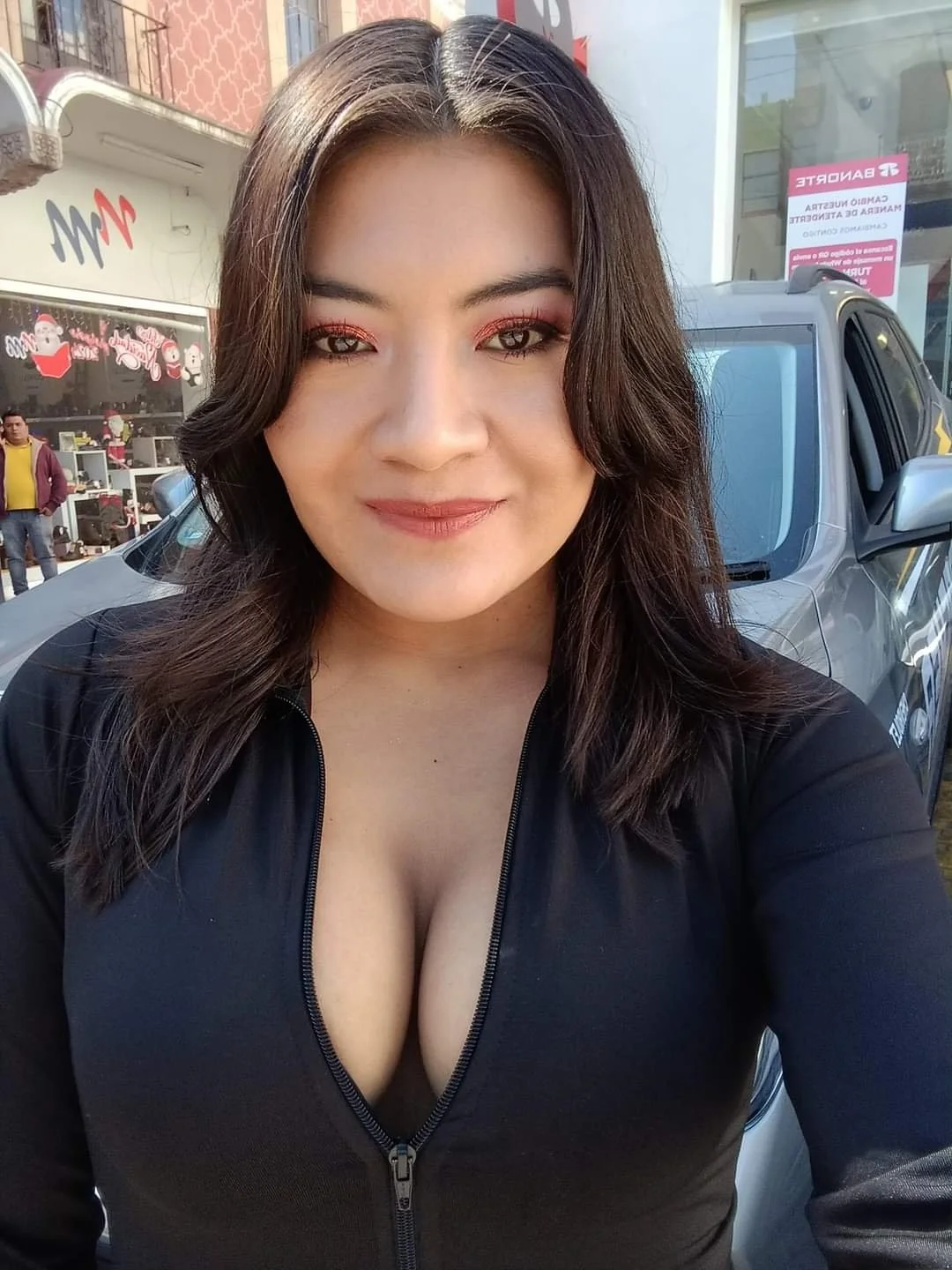 Edecán madura mexicana main image