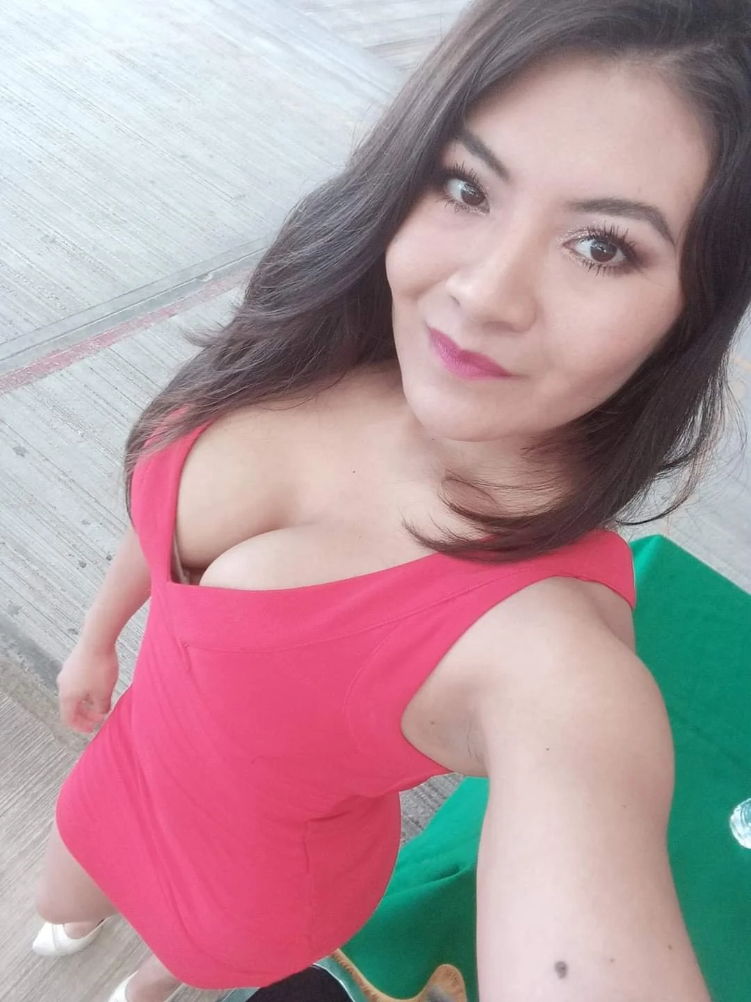 Edecán madura mexicana image 22