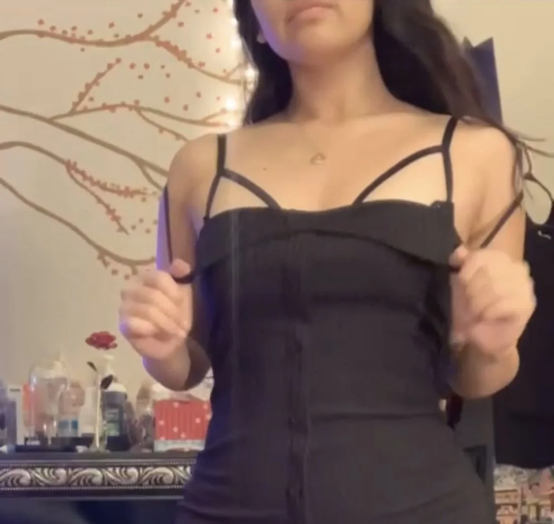 Convinced irl latina to undress & show off her body image 3