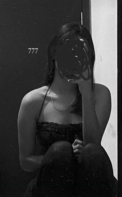 Amigo cornudo quiere exhibir a su crush. Digan como la usarían en los comentarios image 3