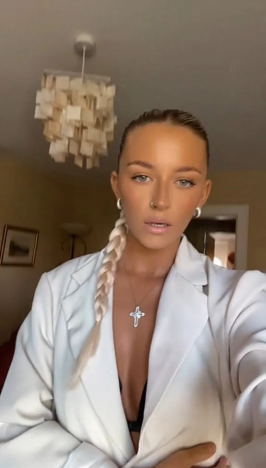 Slutty blonde Scottish chav part 3 image 6