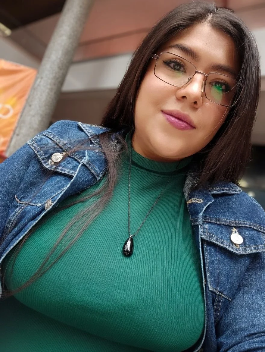 Quien para tributo? main image