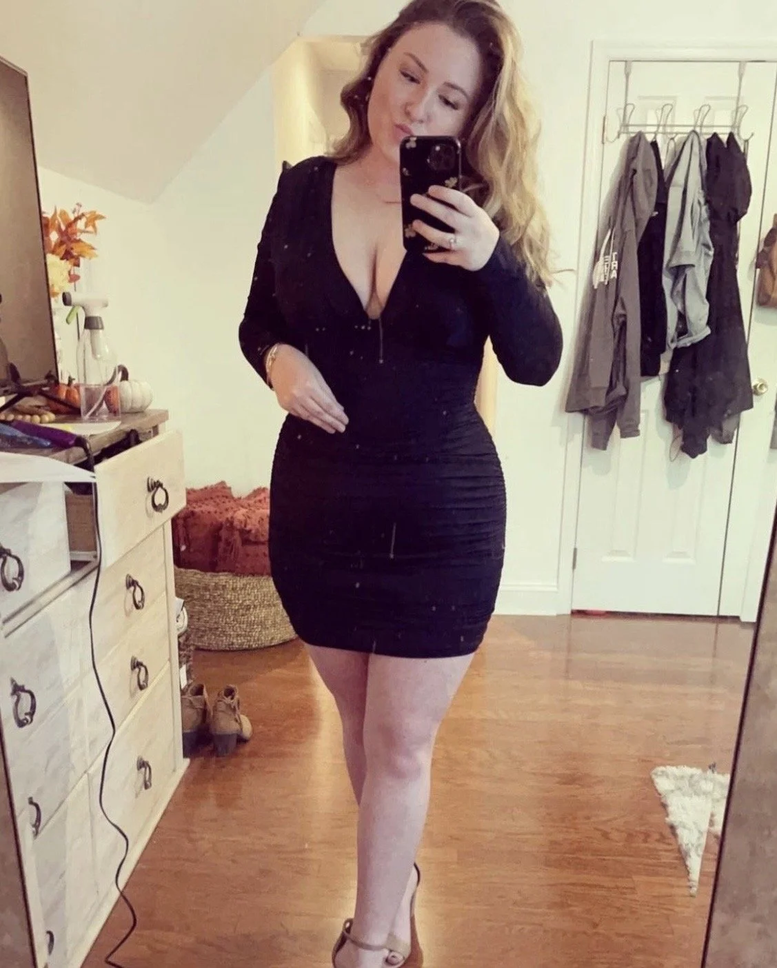 Webslut-Busty Bimbo-Lost image 20